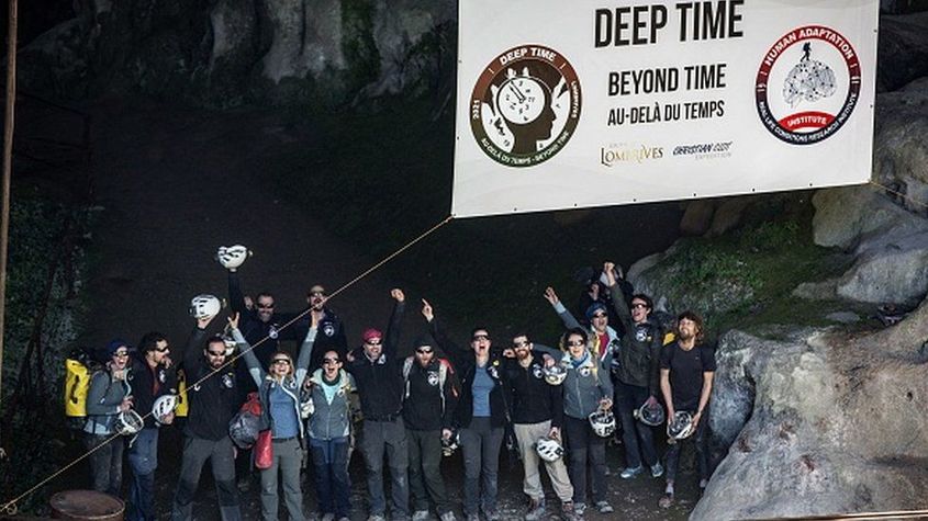Експеримент във Франция тества човешкия лимит при изолация: Доброволци живяха в пещера 40 дни