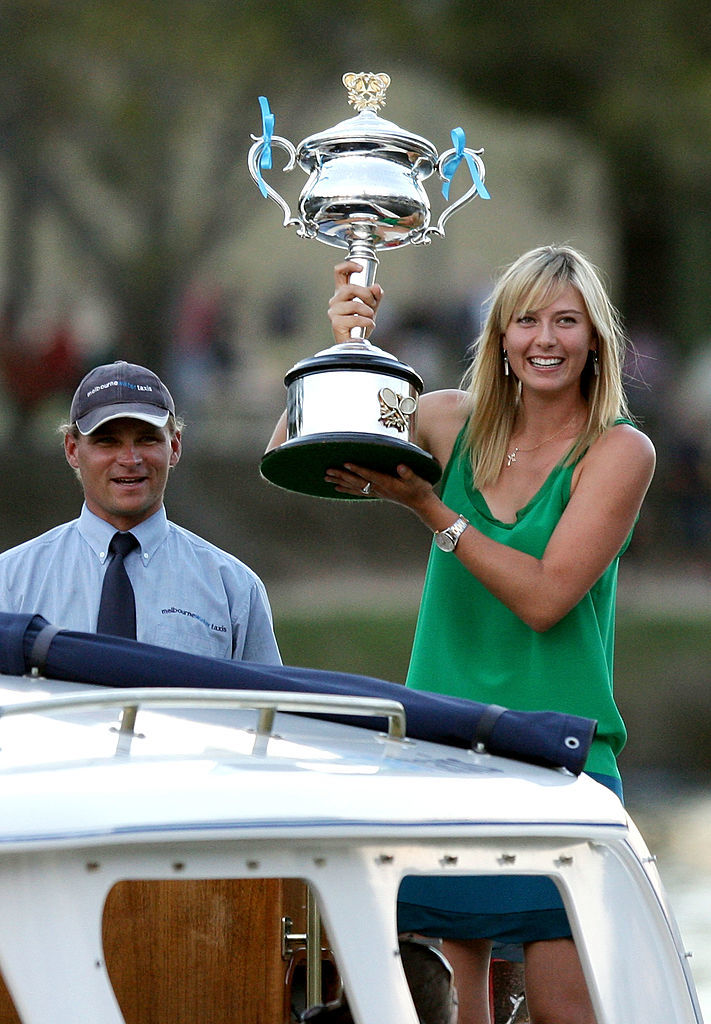 Щастливата шампионка Мария Шарапова след триумфа на Australian Open през 2008
