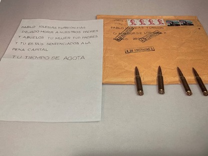 Преди изборите в Мадрид: Политици получават писма със заплахи, ножове и куршуми