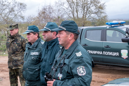 В очакване на поток от мигранти: България изпрати жандармерия на границата с Турция