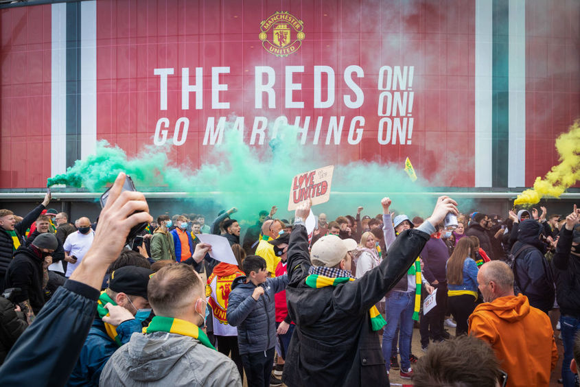 Феновете на "Ман Юнайтед" поставиха ултиматум на собствениците: Искат управлението в свои ръце