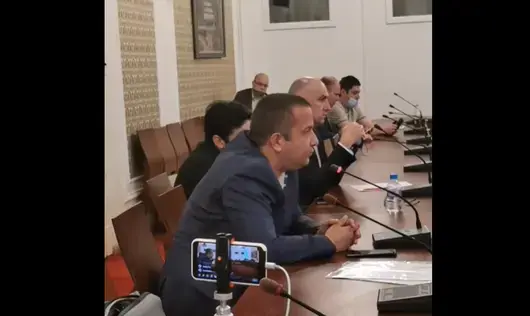 Миню Стайков каза, че "няма сестра" и отрече да има клип с него от ареста