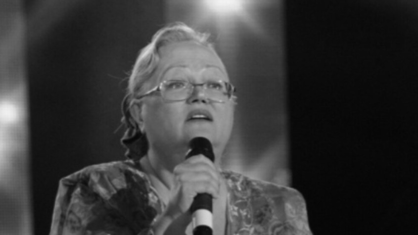 Певицата Ваня Костова почина на 64 г. 