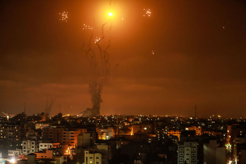 Сутрешни новини: Под 2,8% позитивни тестове за Covid; Нетаняху призова за още удари по Газа