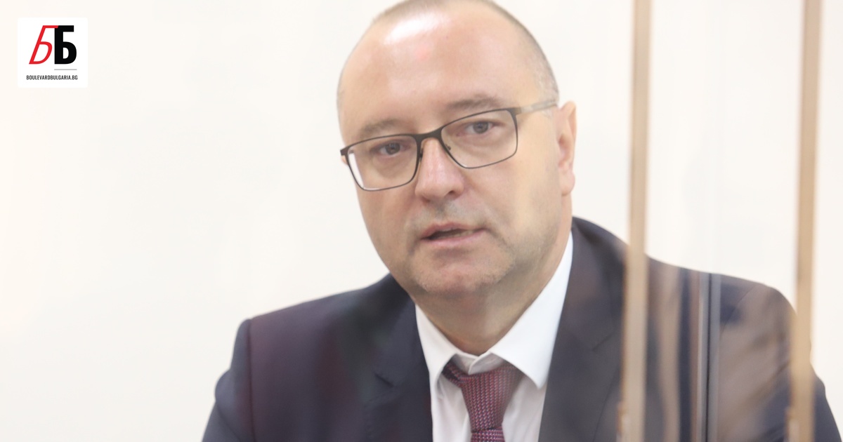 Бившият шеф на Апелативния специализиран съд Георги Ушев беше посочен