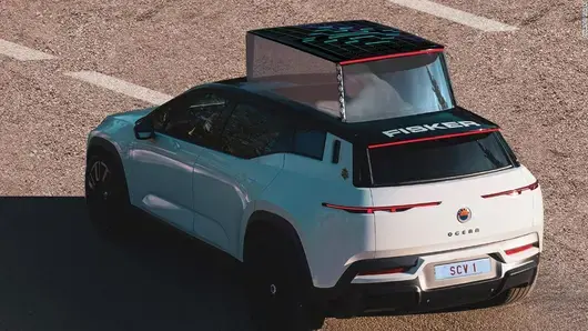 Първият електрически папамобил няма да е Tesla, а Fisker