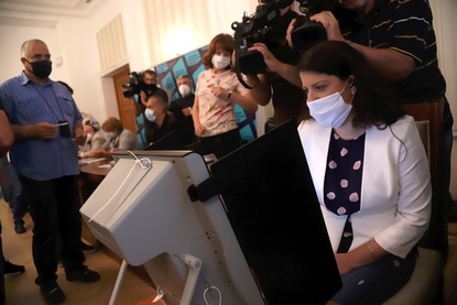 "Умерен оптимизъм" в ЦИК след първия публичен тест на машините за гласуване