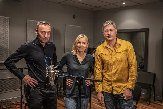 Владо Карамазов - ловец на истории сред истинските хора