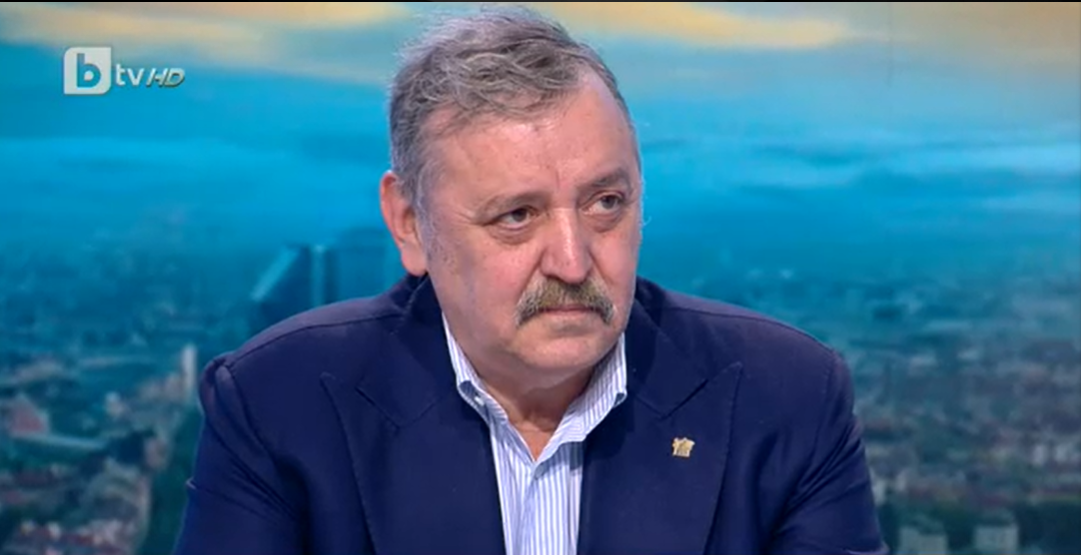 Тодор Кантарджиев: Стойчо Кацаров е опасен за системата на здравеопазването