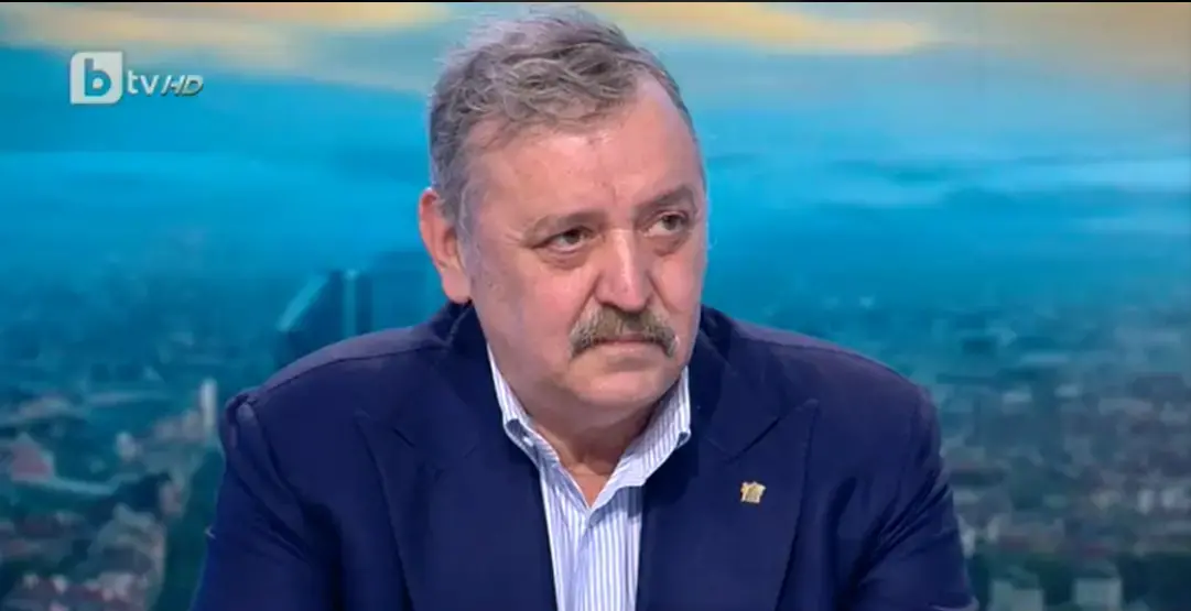 Тодор Кантарджиев става консултант по ваксините към Столична община