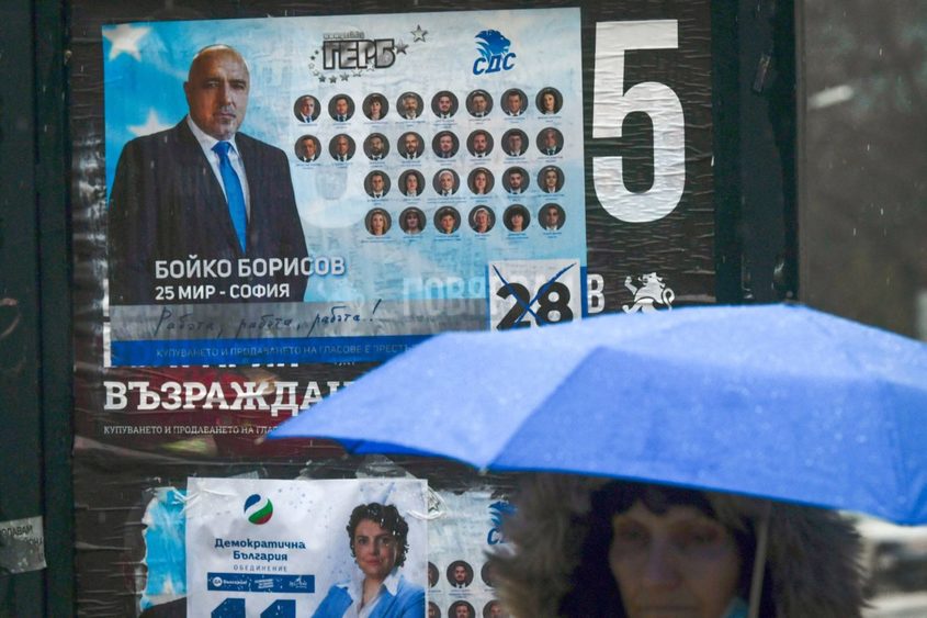 Politico: Случващото се в България прилича на сюжет от мафиотски сериал по Netflix