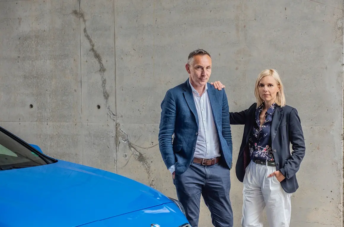 ЖИВОТЪТ И ДРУГИ НЕЩА 73: Черешите на МОН, нахълтванка, и новите тайни на Victoria's Secret - Подкасти