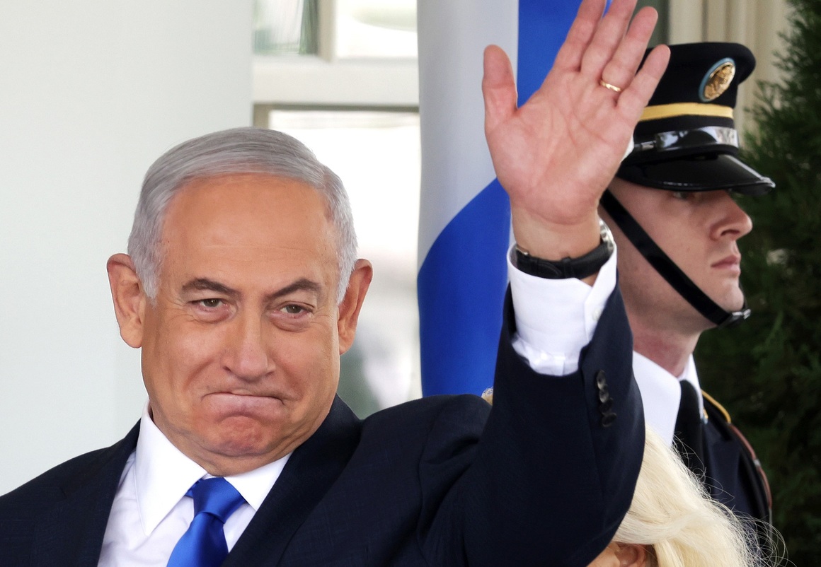 Нетаняху изгуби властта, но запазва резиденцията си - поне за още малко