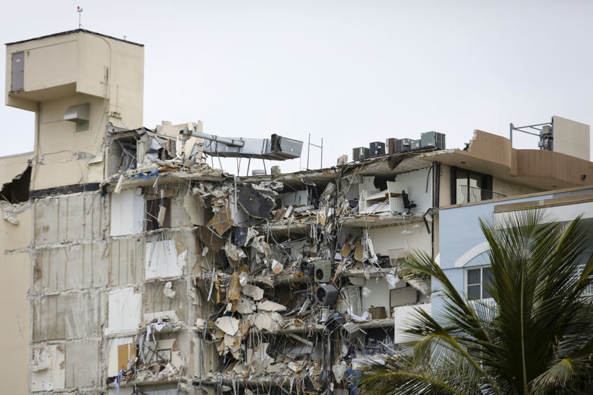 Сутрешни новини: Броят на жертвите след срутената сграда във Флорида расте; Европа ще има нов шампион по футбол