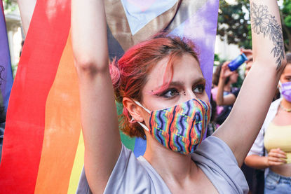 Турция срещу LGBT+ общността: Полицейско насилие и арести на парада в Истанбул
