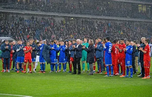 Милиардер с мишена на челото: Войната на германските ултраси с Дитмар Хоп