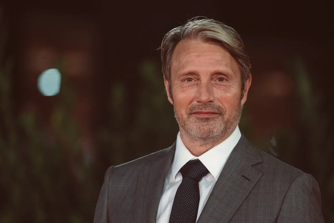 Мадс Микелсен съжалява, че не е говорил с Джони Деп, преди да вземе ролята му 