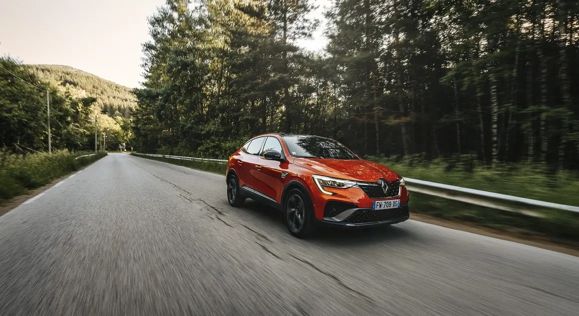 Renault Arkana - комфортен SUV с доза магия