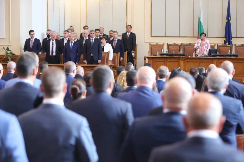 Първото заседание на 46-ия парламент: ИТН е в готовност за управление, ДБ ще води диалог за съдебна реформа