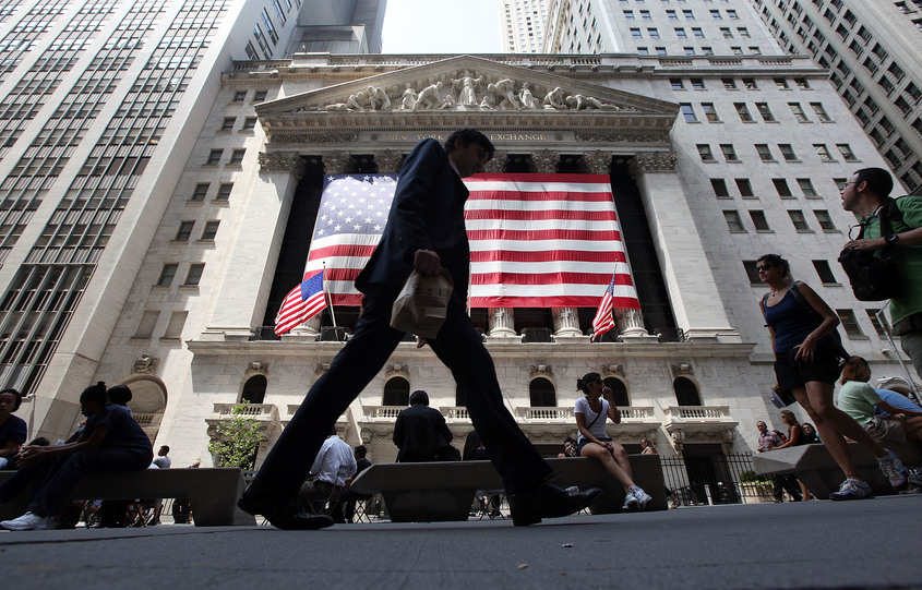 Срив със 7% на S&P 500, търговията в Ню Йорк спря временно