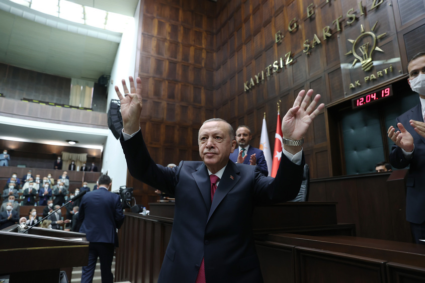Ще саботира ли Ердоган разширяването на НАТО или ще го изтъргува?