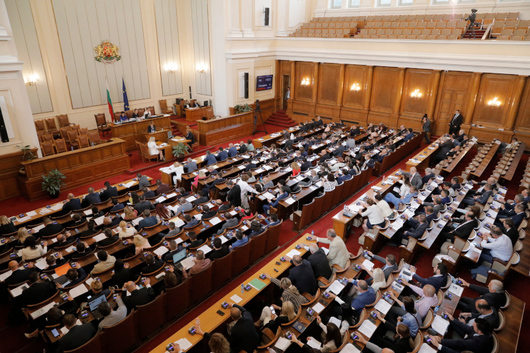 ГЕРБ ще внесе за обсъждане в парламентарната комисия по правни