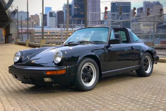 Старото Porsche 911 Targa на Том Круз се продава на търг