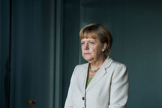 Ангела Меркел е разговаряла по телефона с бившия украински президент