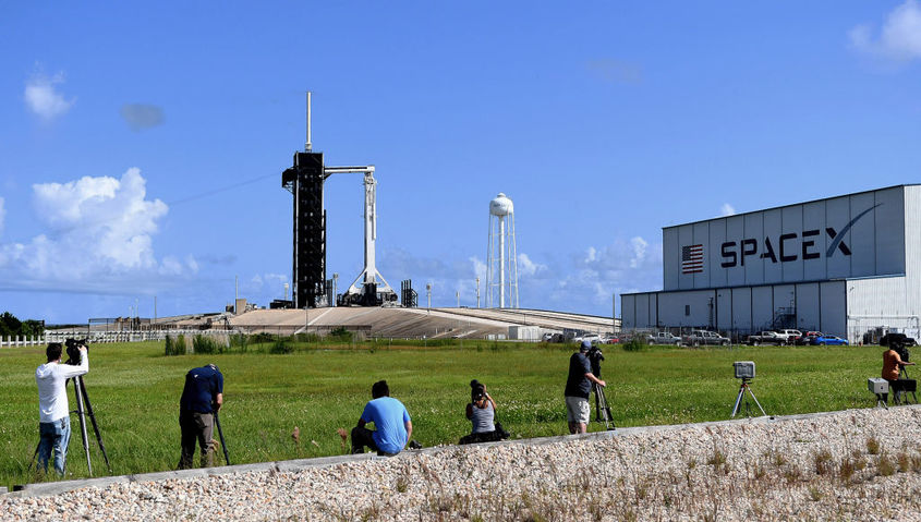 Сутрешни новини: Петков и Василев представят новия си проект; Първите космически туристи на SpaceX се върнаха на Земята