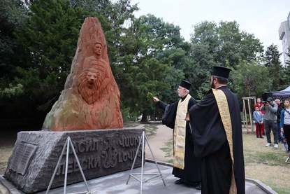 Варна се сдоби с "вулканичен" паметник на Васил Левски