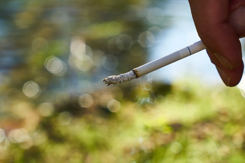20% от високорисковите пациенти в България продължават да пушат цигари: Има ли алтернатива и каква е тя