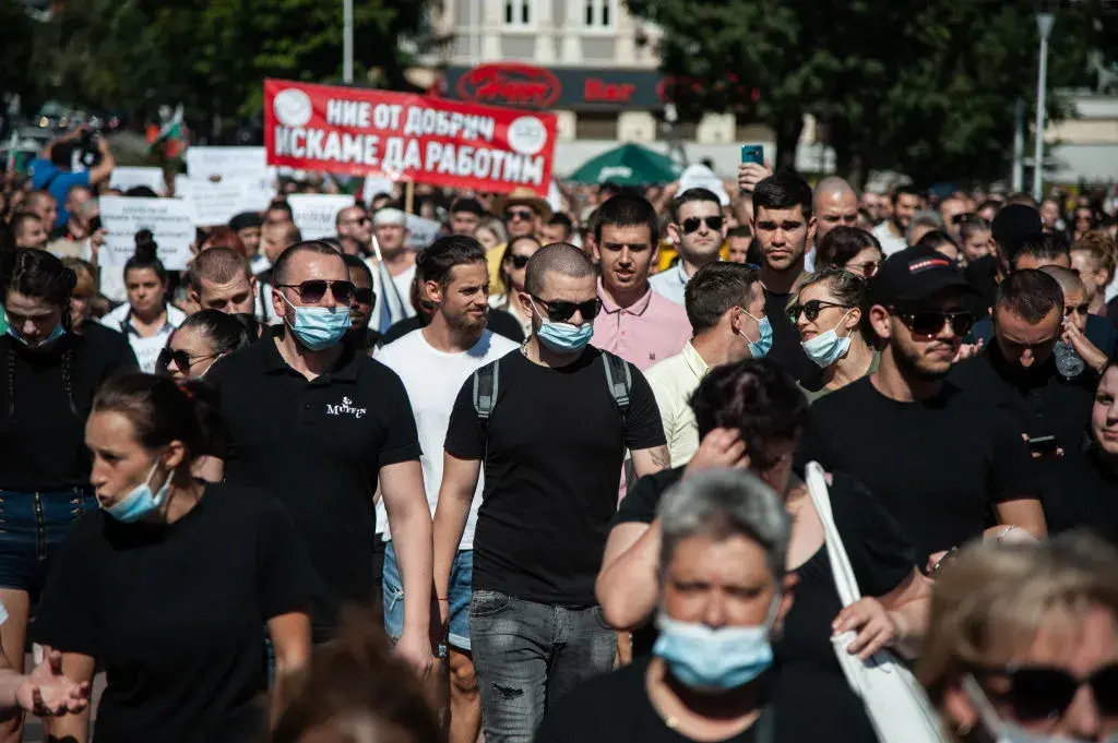 "Колкото по-дълго хората са живеели под комунистически режим, толкова по-голямо е недоверието към ваксините"