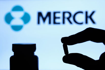 Merck & Co поиска от FDA одобрение на лекарство срещу Covid, намаляващо хоспитализацията с 50%