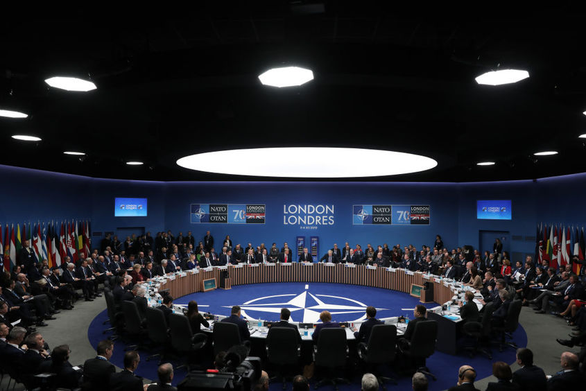 Русия къса дипломатическите си връзки с НАТО