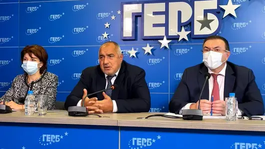 ГЕРБ зае страната на БСП срещу Covid-сертификатите