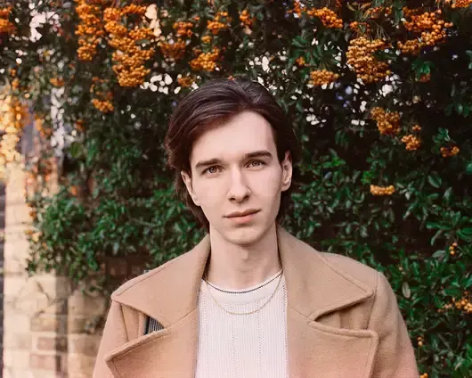 Ясен Григоров: Eдин млад фотограф се връща от Лондон, за да снима Северозапада