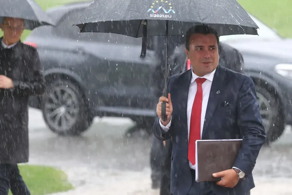 Зоран Заев отложи оставката си като премиер, предстои вот на недоверие