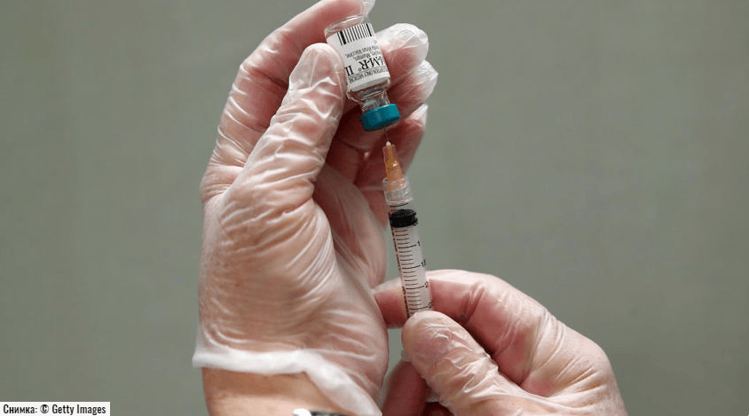 Ваксина срещу коронавируса: проведоха се първи тестове върху доброволци