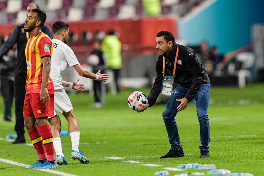 Легендарният футболист на "Барселона" Шави се завръща като мениджър на каталунците