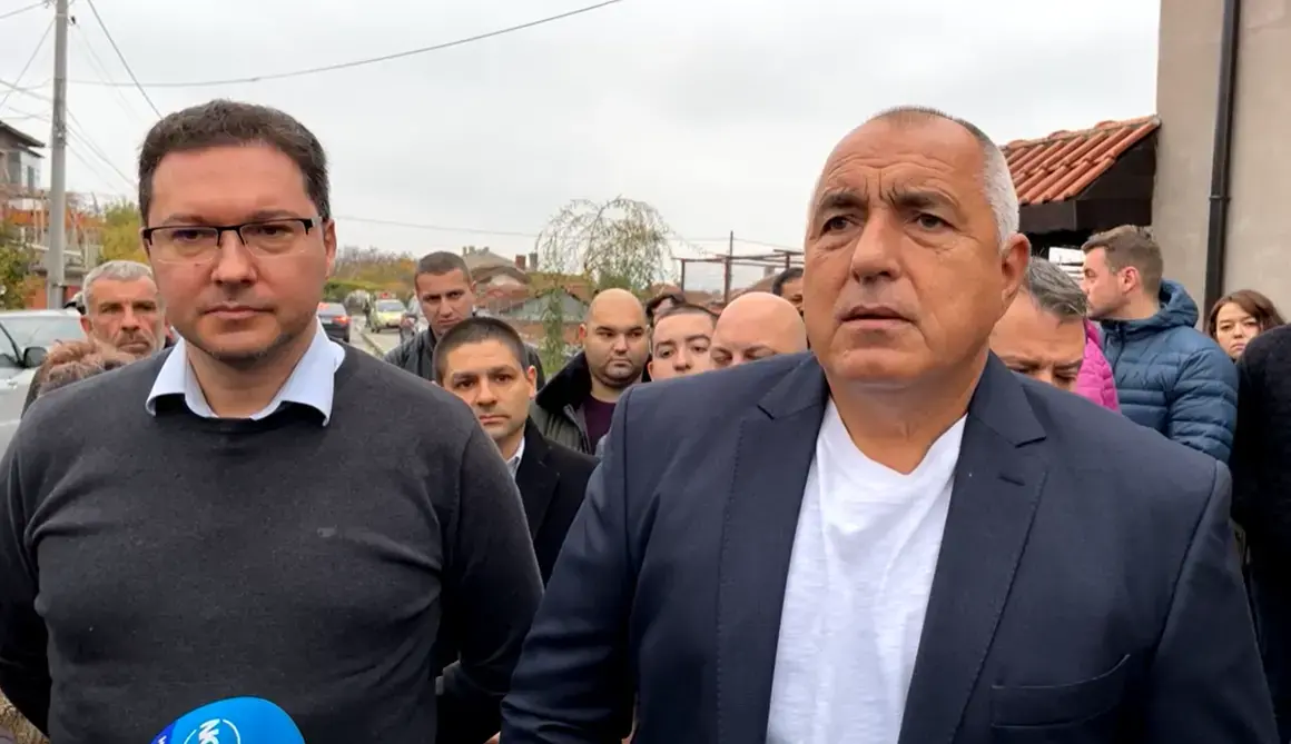 Борисов завежда дело срещу Рашков за "банката", атакува го отново за машините