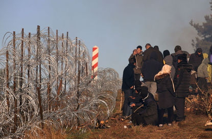 ЕК обвини Беларус за мигрантската криза по границата с Полша и поиска нови санкции