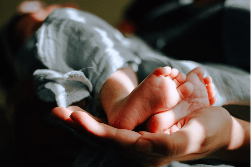 Съмнителен призив за осиновяване на малко бебе се разпространява в социалните мрежи