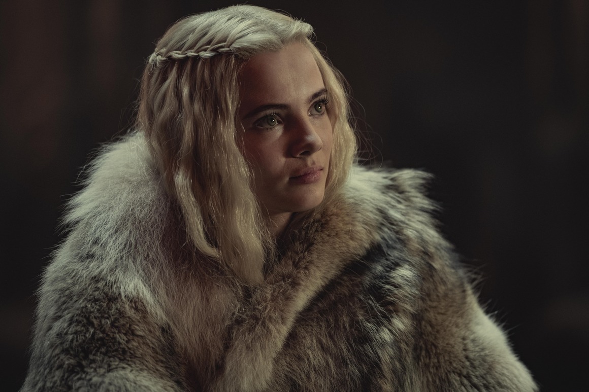 <p><strong>17 декември - The Witcher, сезон 2 </strong></p>
<p>Хенри Кавил и Фрея Алан се завръщат в ролите на вещера Гералт и принцесата Цири. Първият сезон на The Witcher, създаден по романите на Анджей Сапковски, стана един от най-гледаните премиерни сериали по Netflix в края на 2019 г. </p>