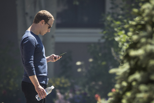Зукърбърг тръгна по пътя на Мъск: Facebook и Instagram ще имат платен абонамент