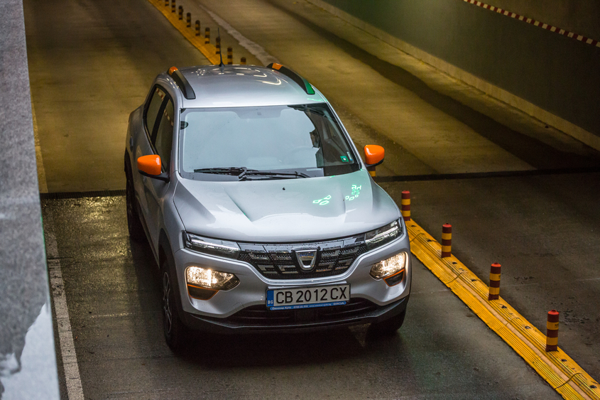 Най-продаваният електромобил в България за 2022 г. влиза в автопарка на Spark