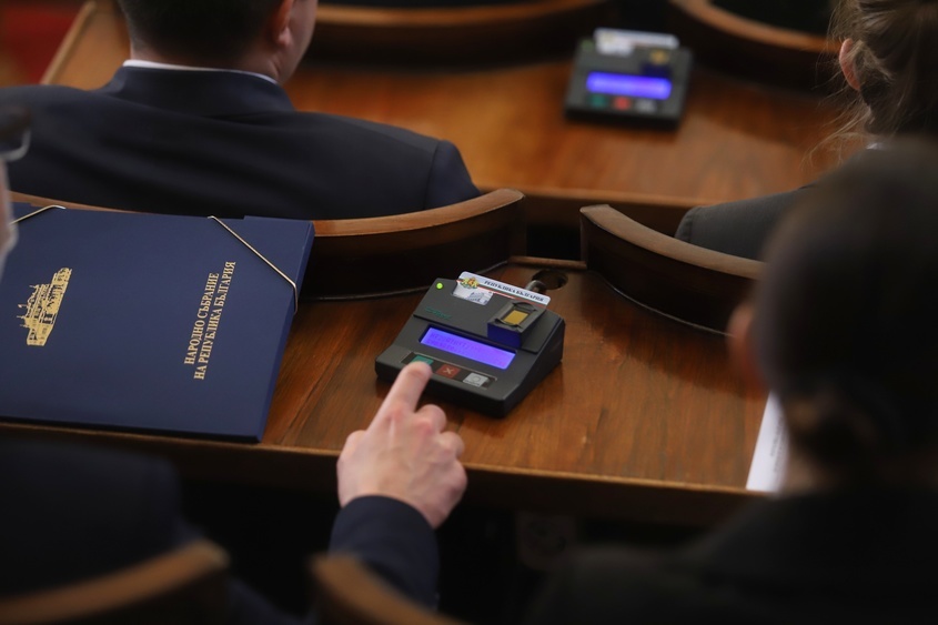 Никола Минчев беше отстранен със 125 гласа като председател на 47 НС