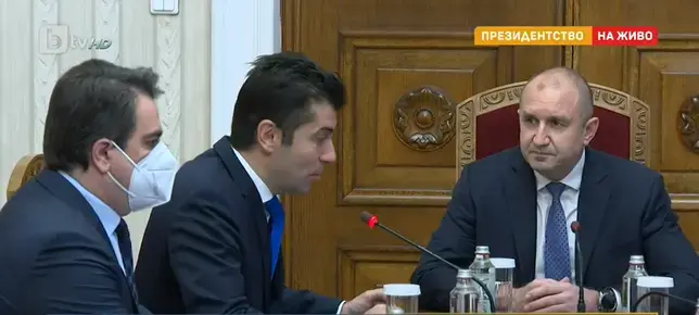 Консултациите при президента: ПП са готови с коалиционното споразумение, чакат отговори до утре