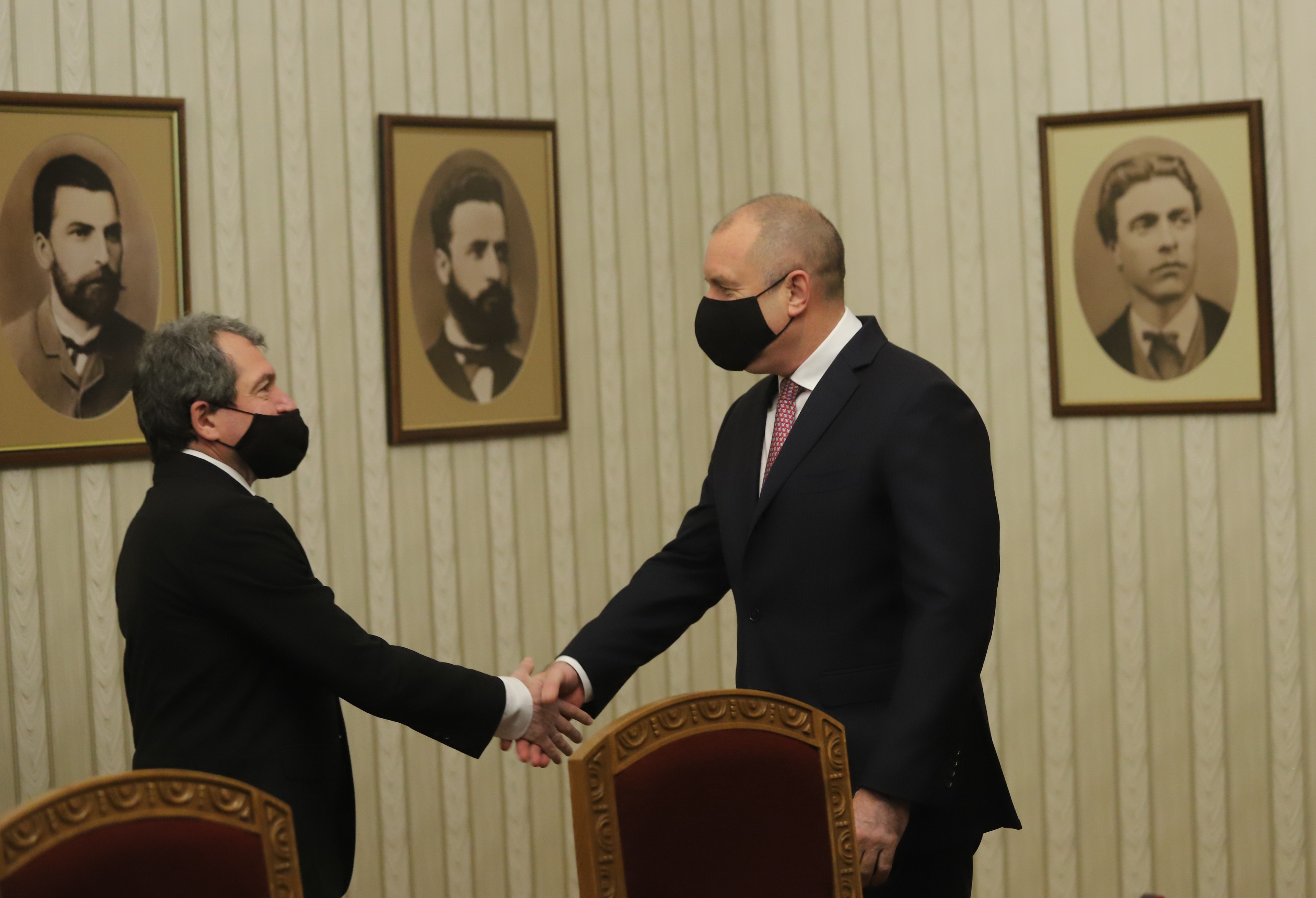 ИТН при президента: Работим за нормално правителство като предвидими и лоялни партньори
