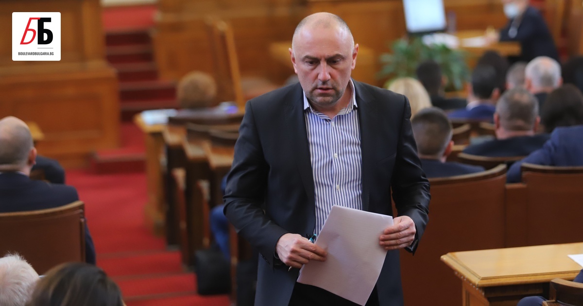 Управляващата коалиция и финансовият министър Асен Василев са се съгласили