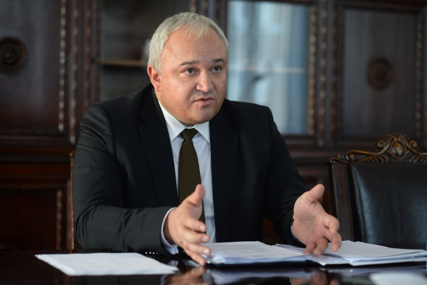 Иван Демерджиев се завръща в служебния кабинет - този път начело на МВР